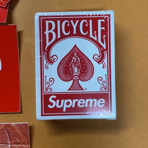Supreme stickers & Bicycle mini playing cards set - Picture 3 of 5